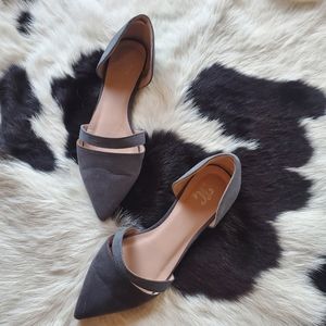 Gray Flats with Pointed Toe